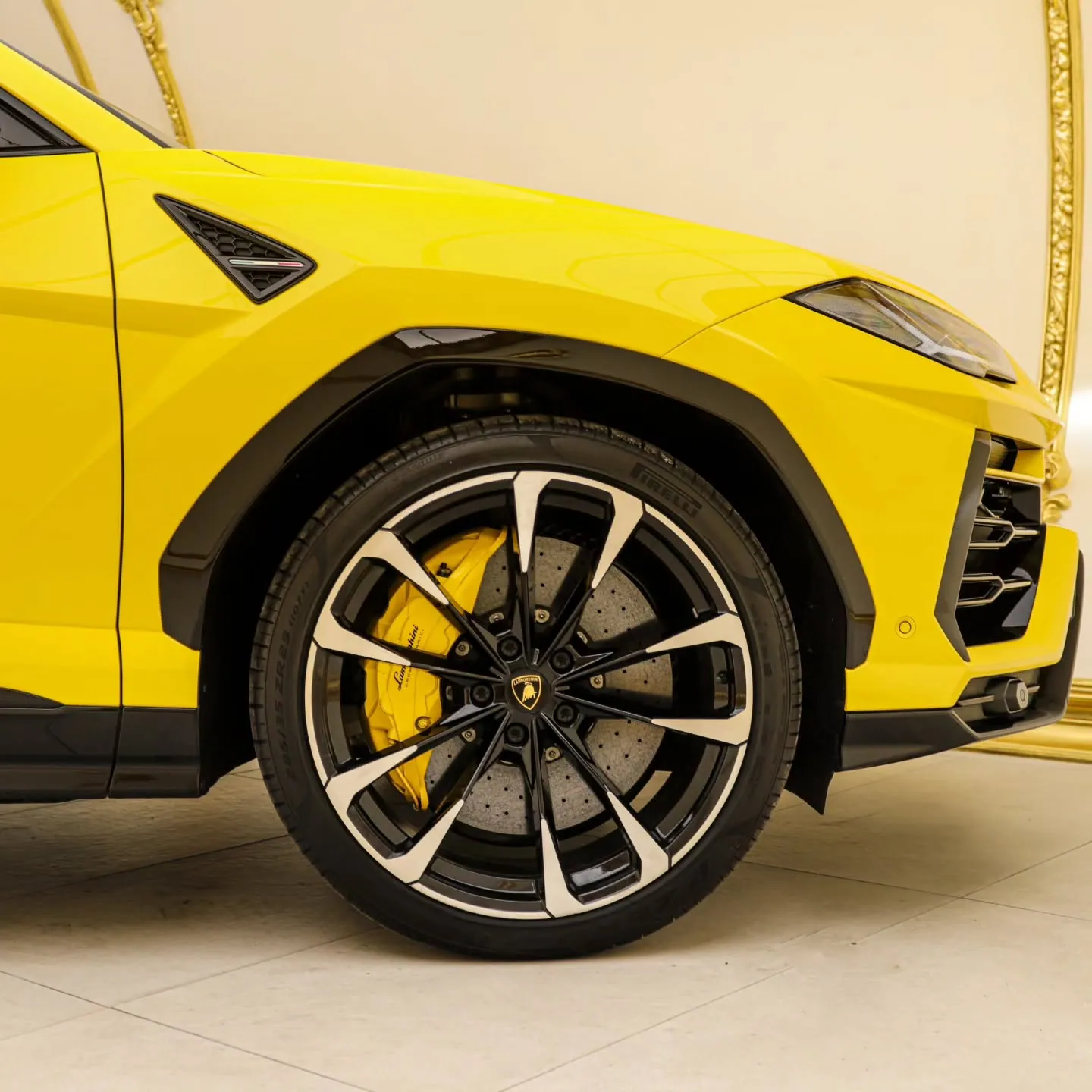 Lamborghini Urus forged wheel