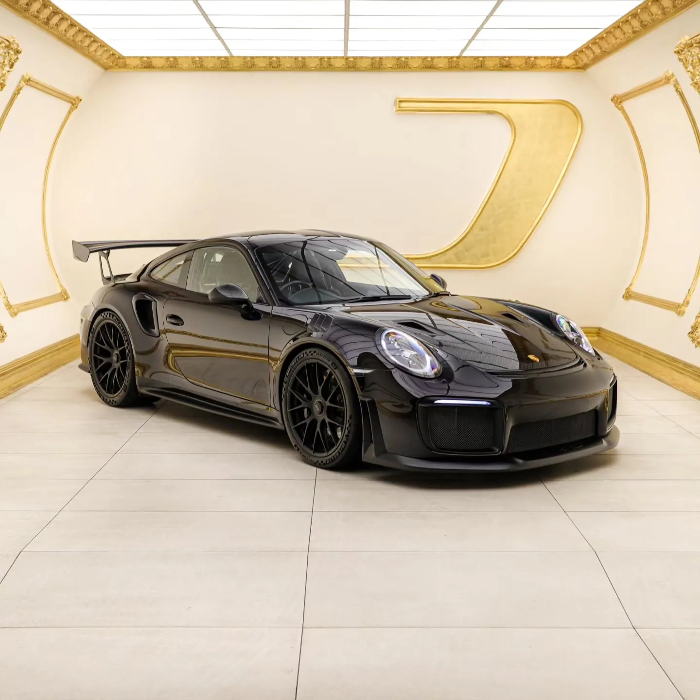Porsche 911 GT2 RS in the Dadas studio